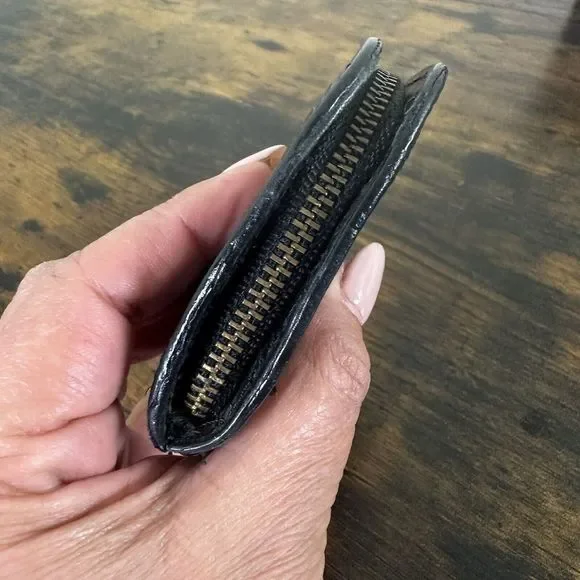 Louis Vuitton Black Epi Leather Demi Lune Zippy Coin Purse Authenticated W/ COA - Picture 6 of 11